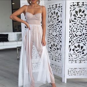 White fox boutique totally bangin’ mesh maxi dress